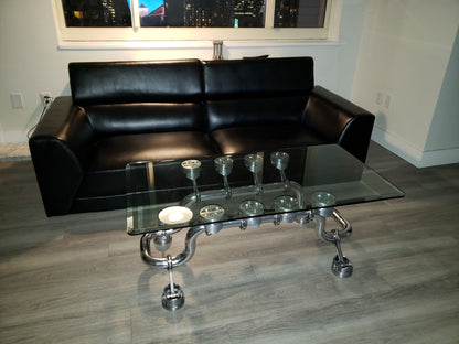 The V8 (coffee table)