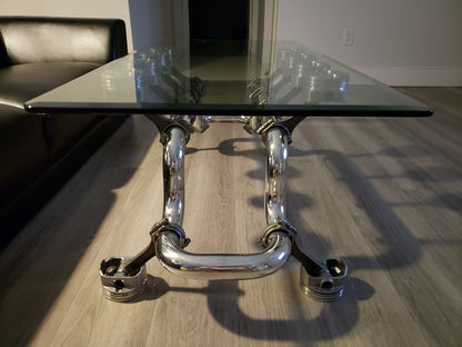 The V8 (coffee table)